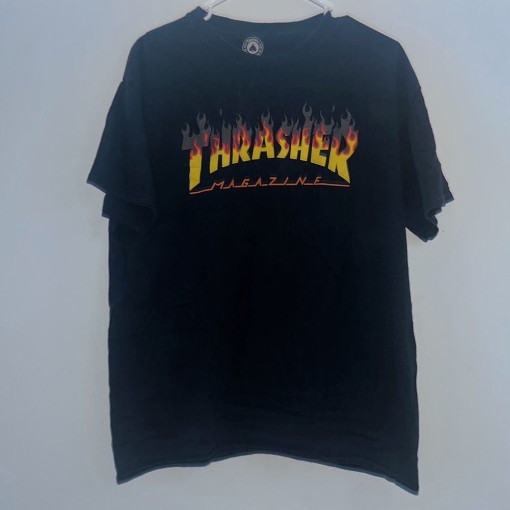 Black thrasher t shirt never worn
